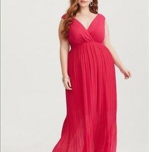 Raspberry colored chiffon pleated maxi dress Torrid size 1 (14-16).